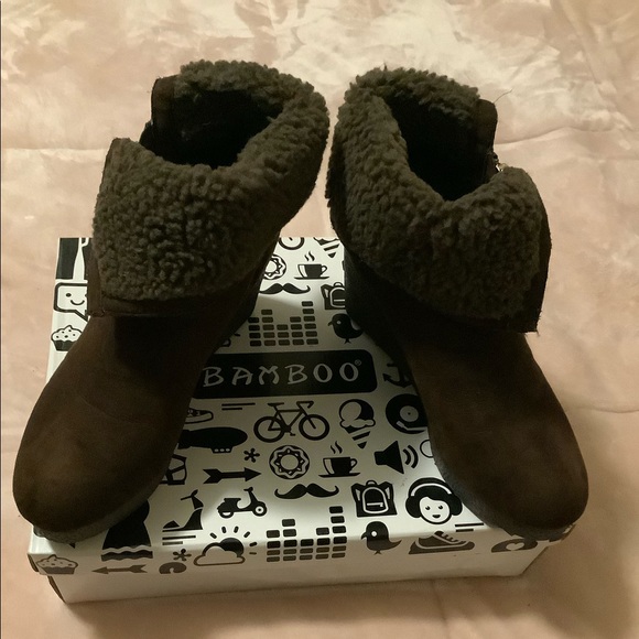 Bamboo Brand Fold Over Suede Wedged Ankle Boots - Picture 9 of 10